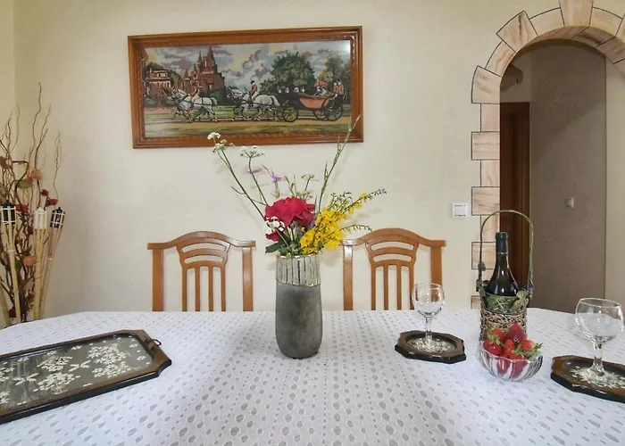 Meadow House Apartment *